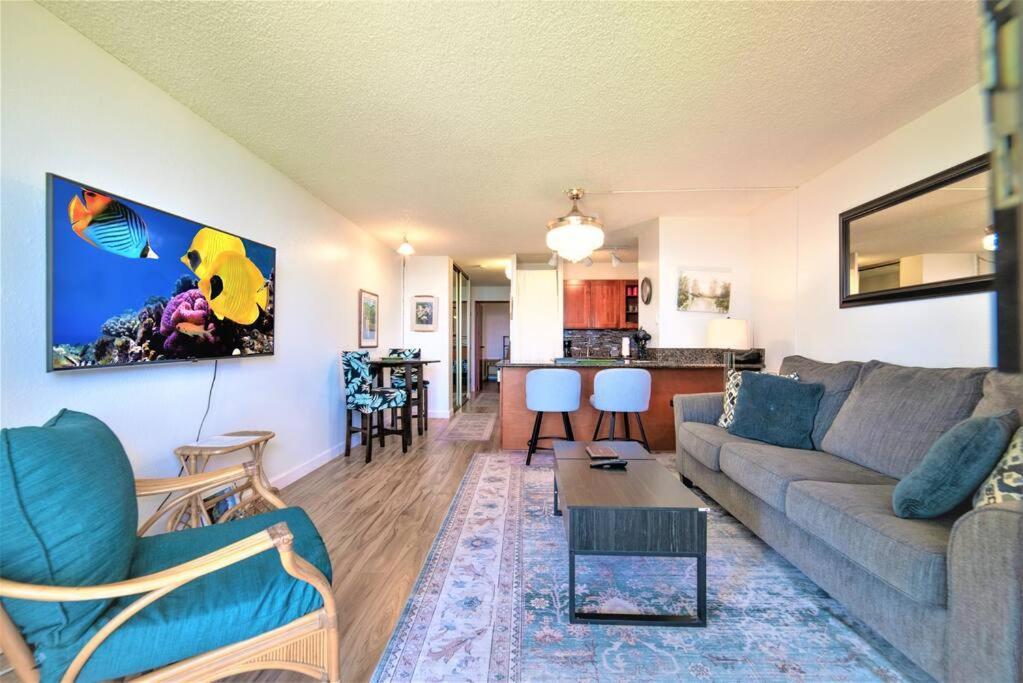 Maui Oceanfront Haven: Beachside Retreat with Turtle & Whale Watching Wailuku Exterior photo